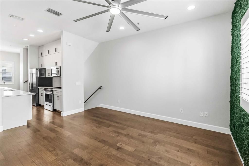 For Rent: $5,000 (3 beds, 2 baths, 1697 Square Feet)