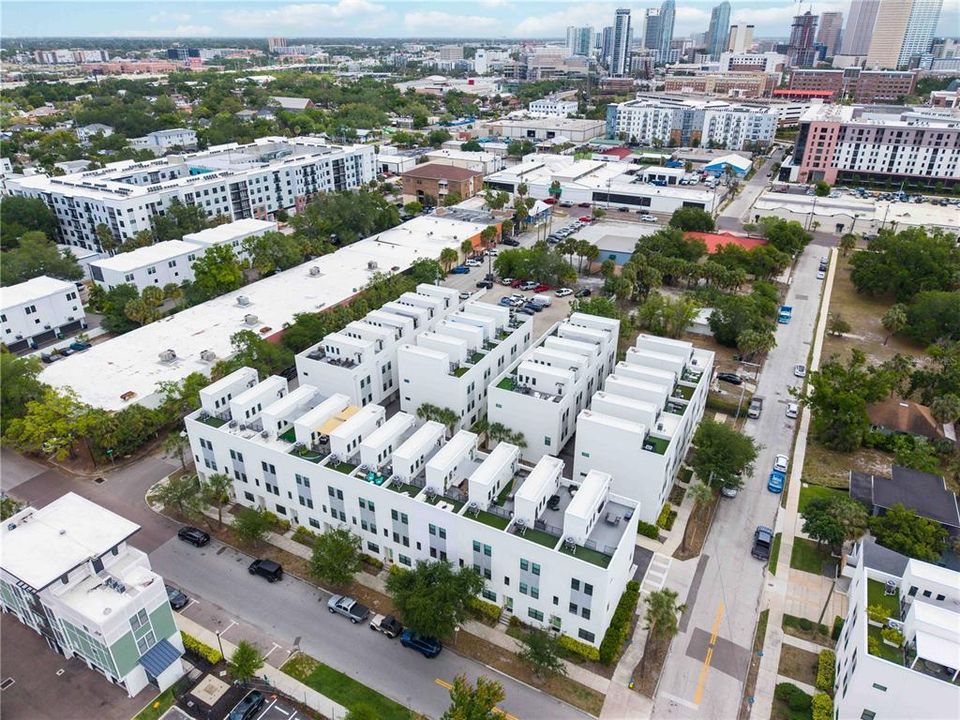 For Rent: $5,000 (3 beds, 2 baths, 1697 Square Feet)
