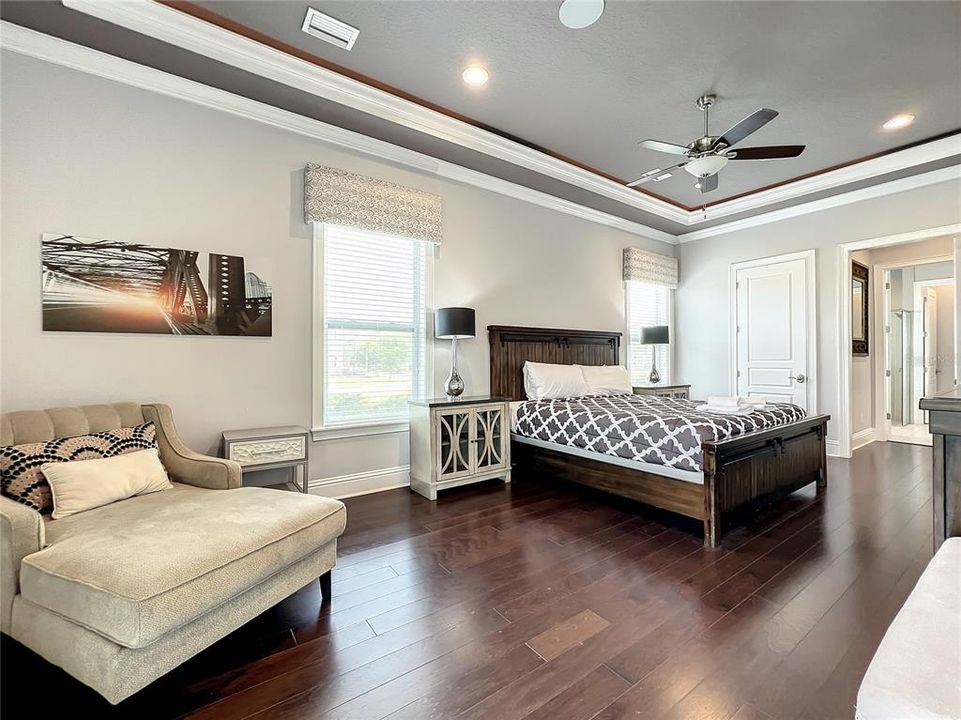 出租: $6,500 (7 贝兹, 7 浴室, 4353 平方英尺)