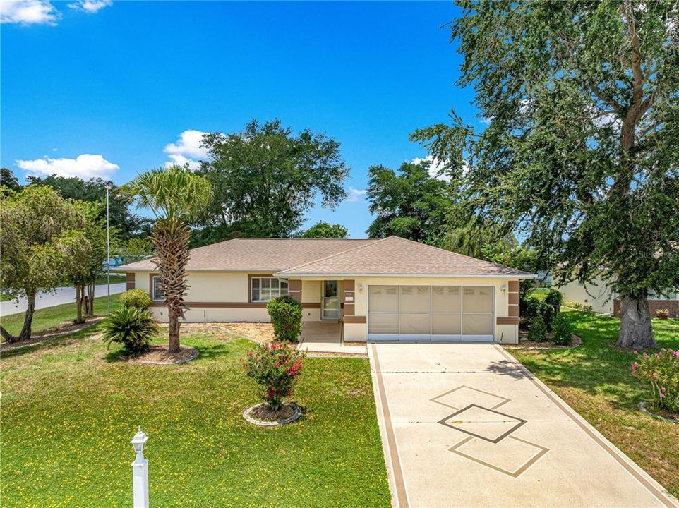 На продажу: $229,900 (3 спален, 2 ванн, 1384 Квадратных фут)