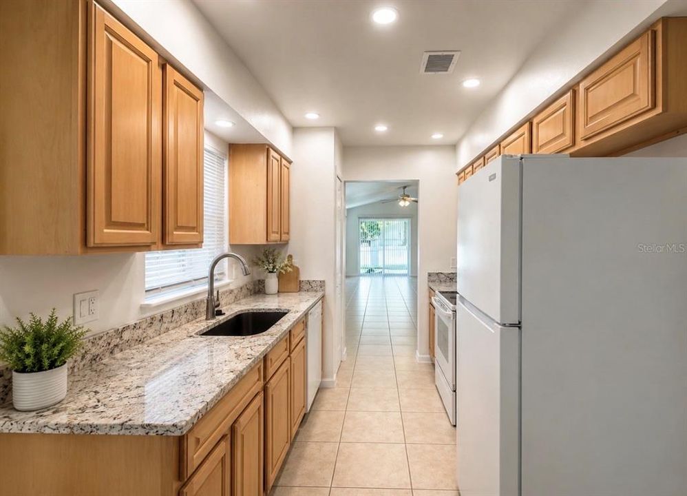 For Rent: $1,800 (3 beds, 2 baths, 1186 Square Feet)