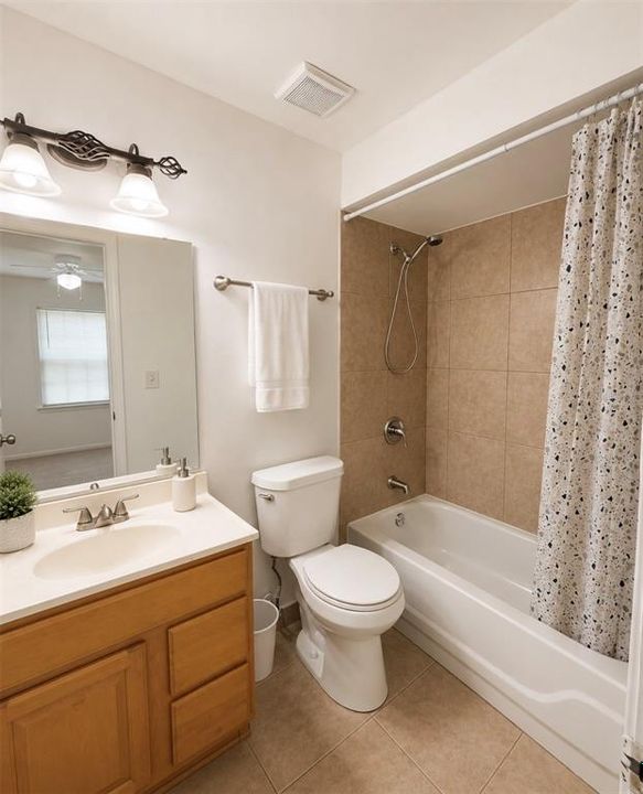 For Rent: $1,800 (3 beds, 2 baths, 1186 Square Feet)