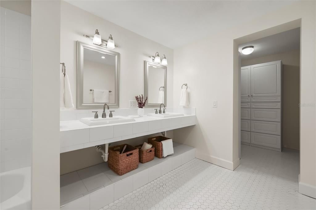 For Sale: $785,000 (4 beds, 2 baths, 2151 Square Feet)