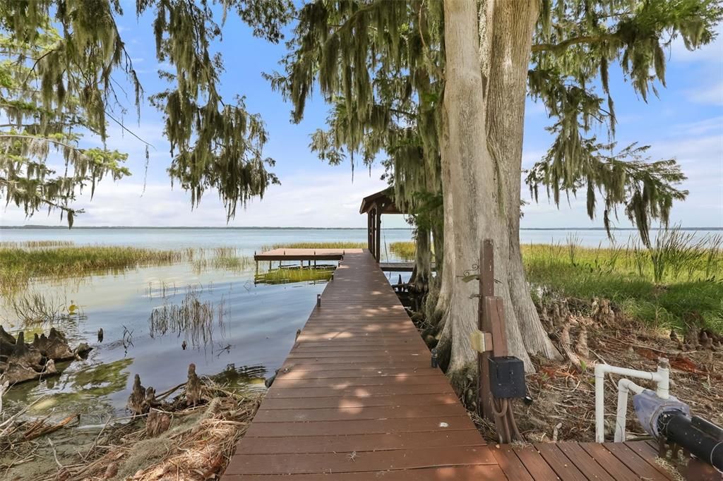 For Sale: $785,000 (4 beds, 2 baths, 2151 Square Feet)