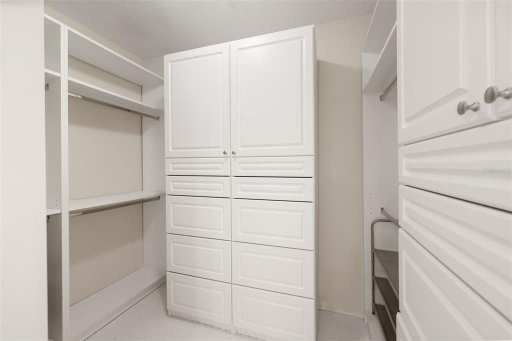 For Sale: $785,000 (4 beds, 2 baths, 2151 Square Feet)
