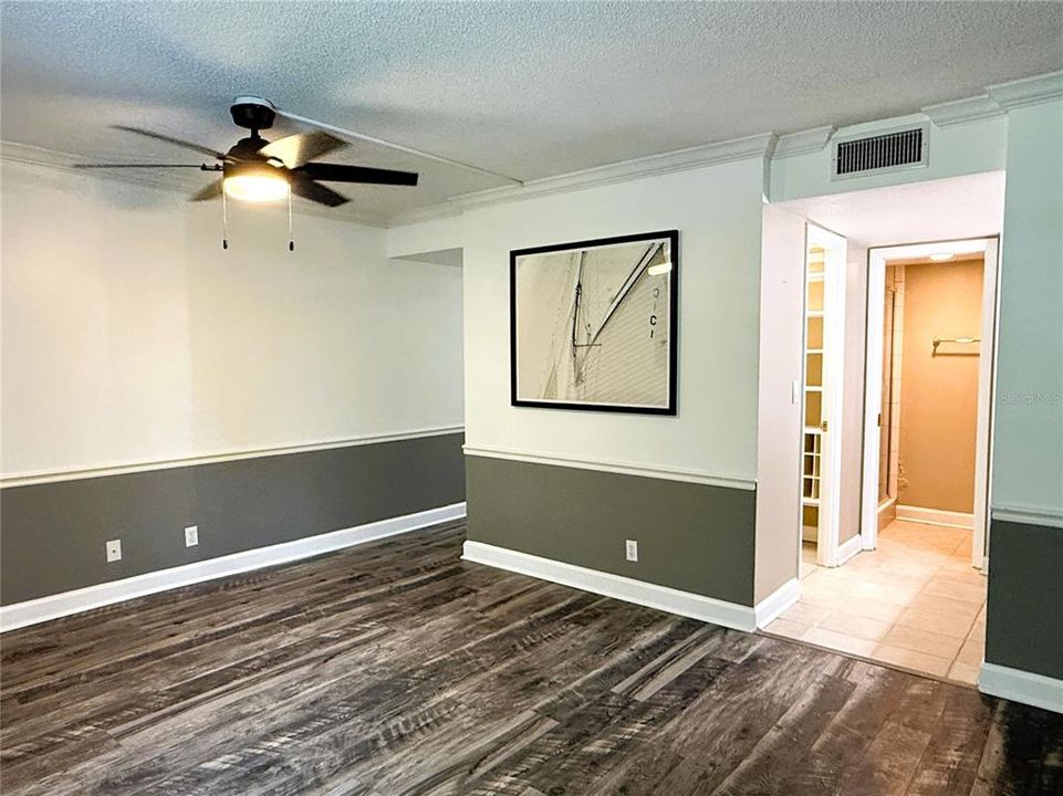 For Rent: $1,950 (2 beds, 2 baths, 1050 Square Feet)