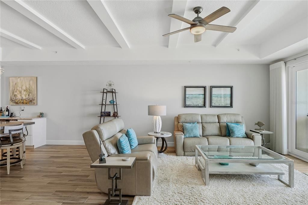 For Sale: $1,875,000 (3 beds, 3 baths, 2011 Square Feet)