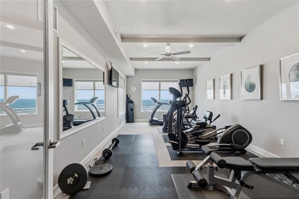 For Sale: $1,875,000 (3 beds, 3 baths, 2011 Square Feet)