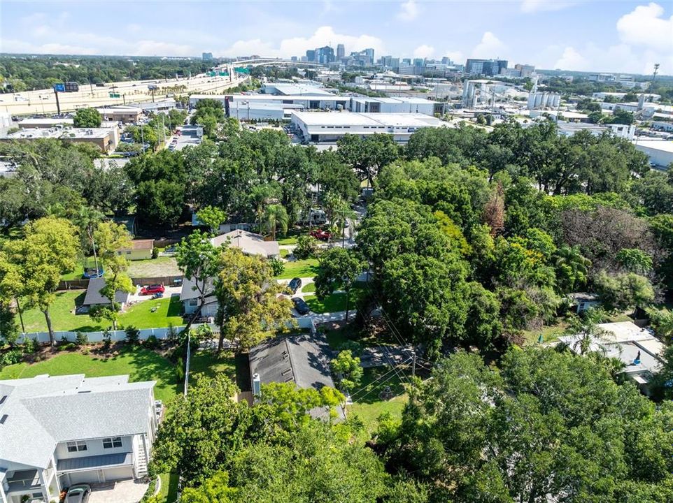 : $425,000 (3 спален, 2 ванн, 1304 Квадратных фут)