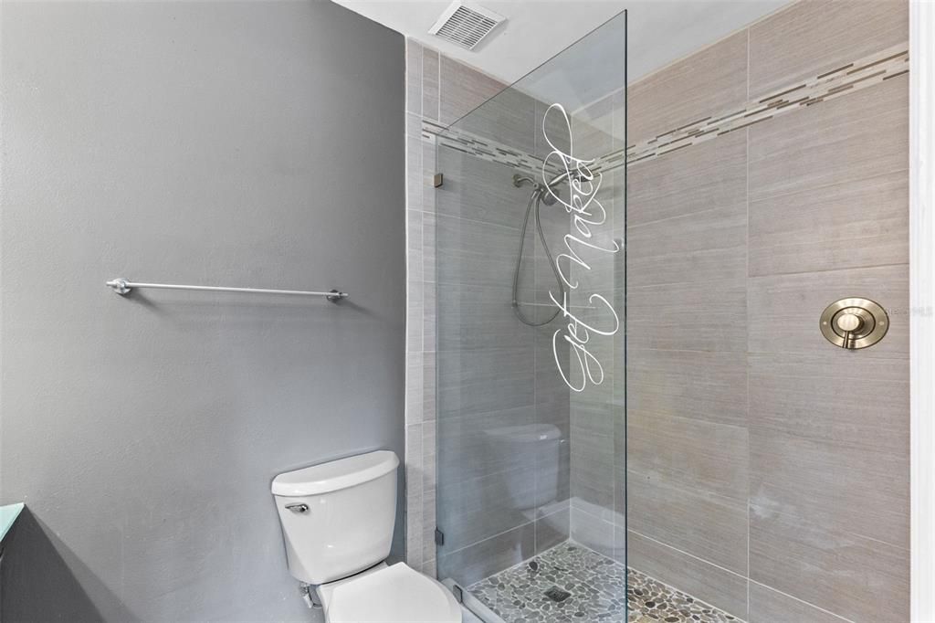 : $425,000 (3 спален, 2 ванн, 1304 Квадратных фут)