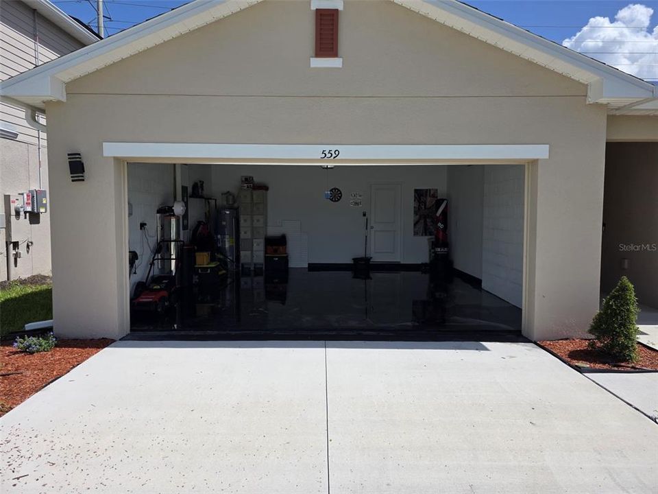 For Rent: $2,480 (4 beds, 3 baths, 2105 Square Feet)