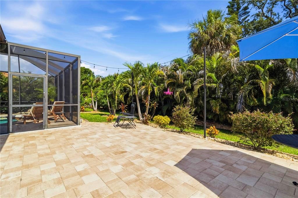 For Sale: $849,999 (4 beds, 3 baths, 2418 Square Feet)