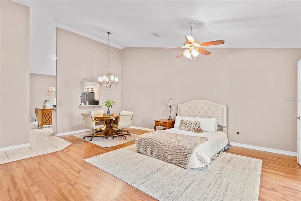 En Venta: $419,900 (4 camas, 0 baños, 2695 Pies cuadrados)