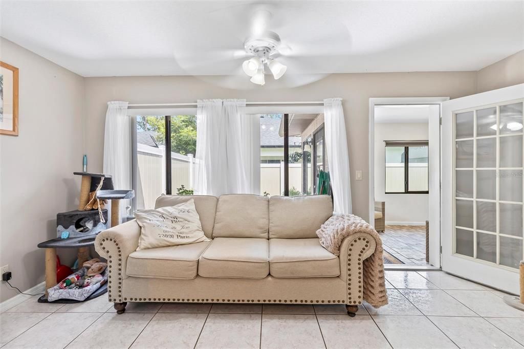 En Venta: $419,900 (4 camas, 0 baños, 2695 Pies cuadrados)