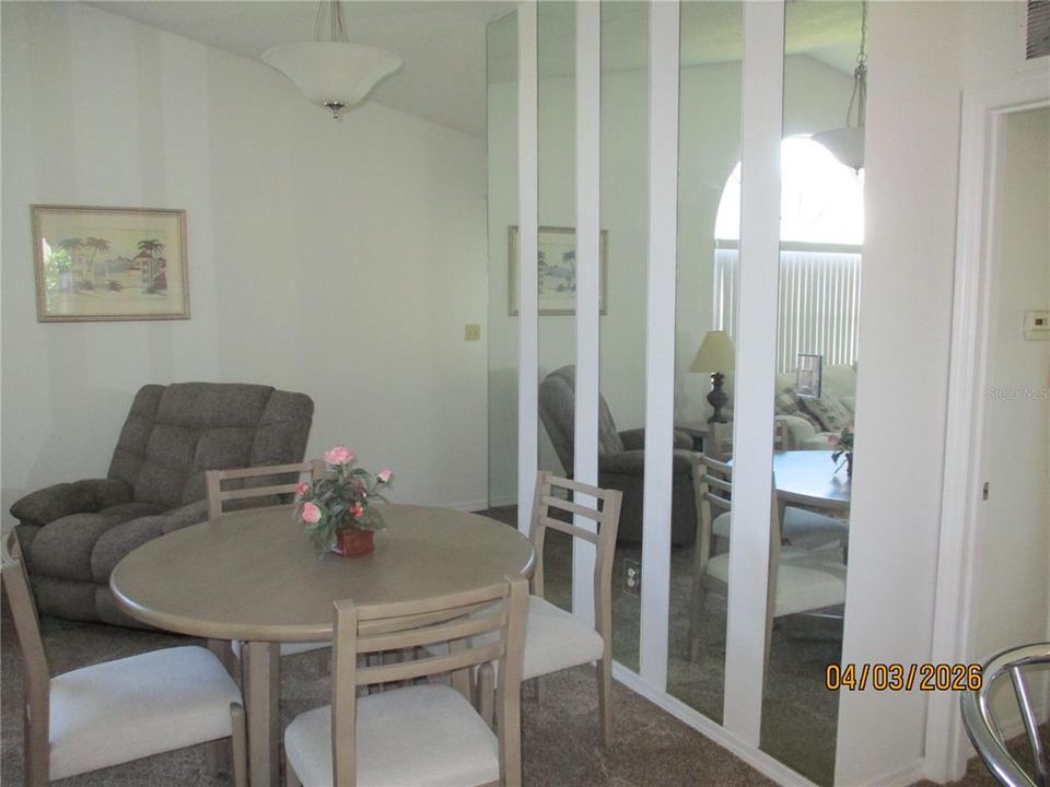 En Venta: $242,000 (2 camas, 2 baños, 1121 Pies cuadrados)