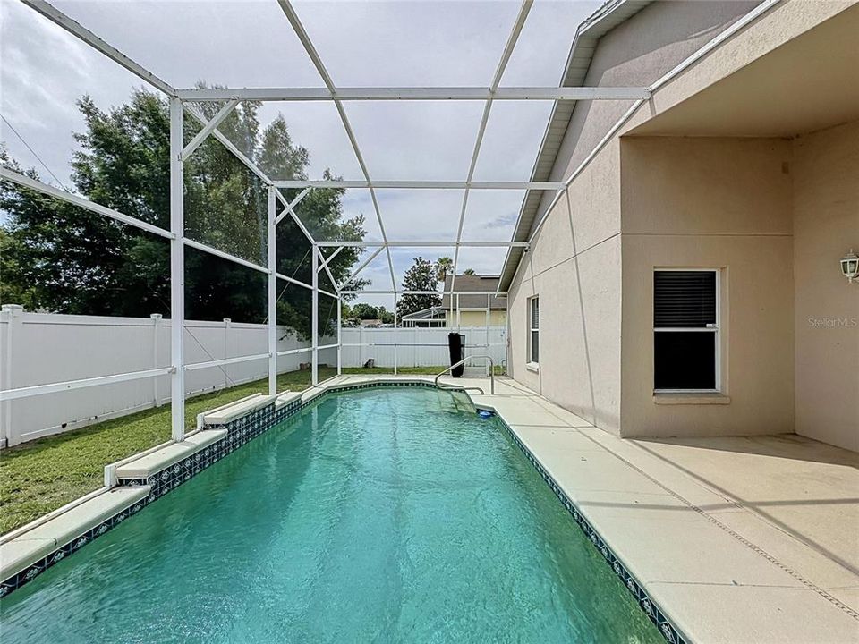 En Venta: $330,000 (3 camas, 2 baños, 1365 Pies cuadrados)