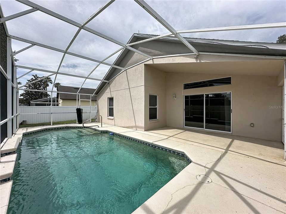 En Venta: $330,000 (3 camas, 2 baños, 1365 Pies cuadrados)