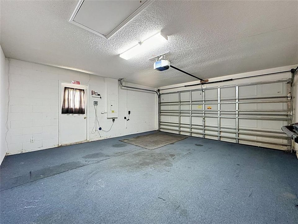 En Venta: $330,000 (3 camas, 2 baños, 1365 Pies cuadrados)