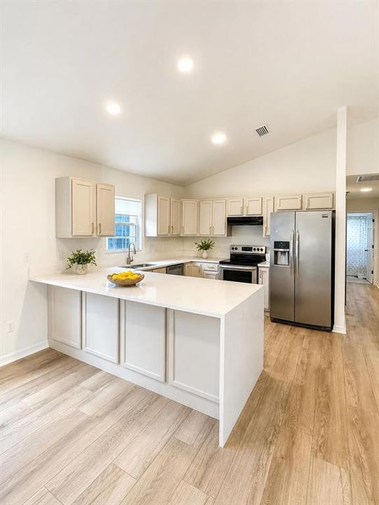 For Sale: $358,500 (3 beds, 2 baths, 1334 Square Feet)