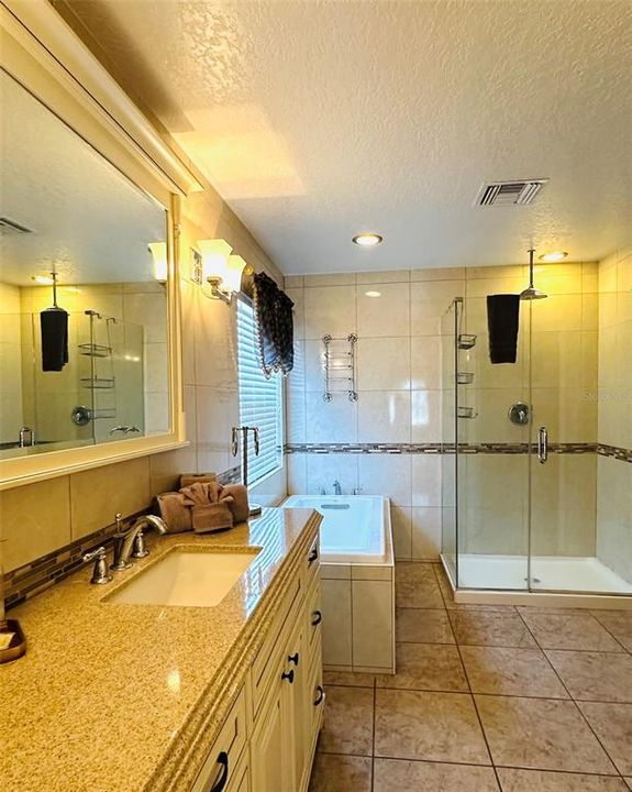 На продажу: $495,000 (5 спален, 3 ванн, 2823 Квадратных фут)
