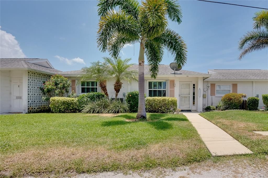 For Sale: $199,000 (2 beds, 1 baths, 1031 Square Feet)