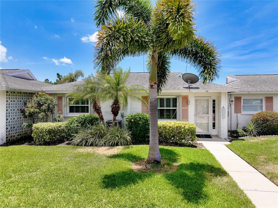 For Sale: $199,000 (2 beds, 1 baths, 1031 Square Feet)