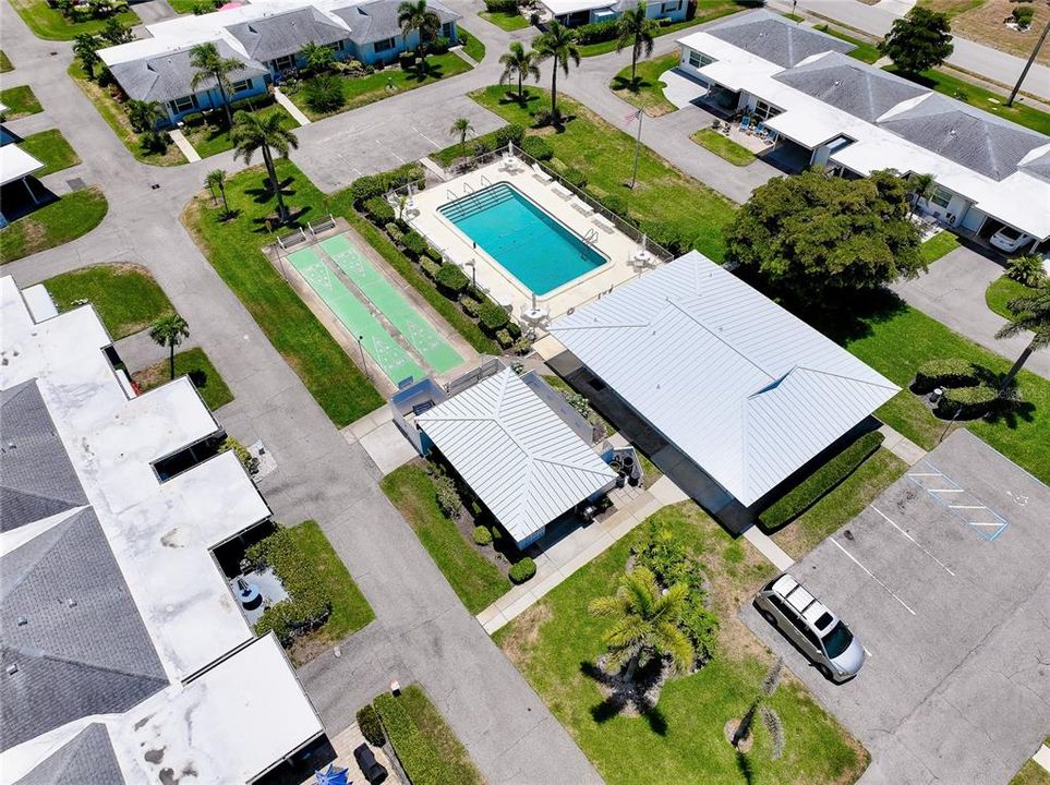 For Sale: $199,000 (2 beds, 1 baths, 1031 Square Feet)