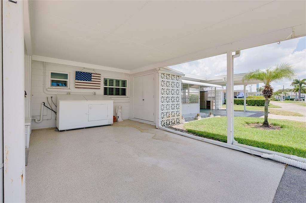 For Sale: $199,000 (2 beds, 1 baths, 1031 Square Feet)