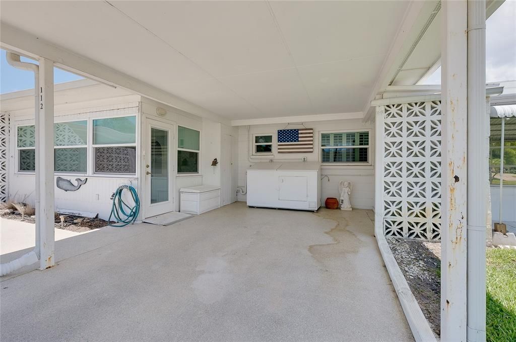For Sale: $199,000 (2 beds, 1 baths, 1031 Square Feet)