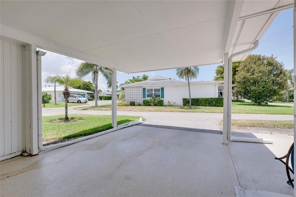 For Sale: $199,000 (2 beds, 1 baths, 1031 Square Feet)
