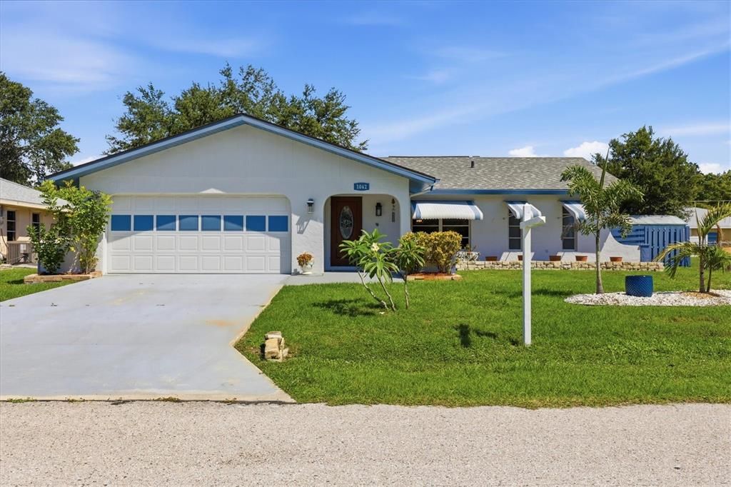 For Sale: $250,000 (2 beds, 2 baths, 1370 Square Feet)