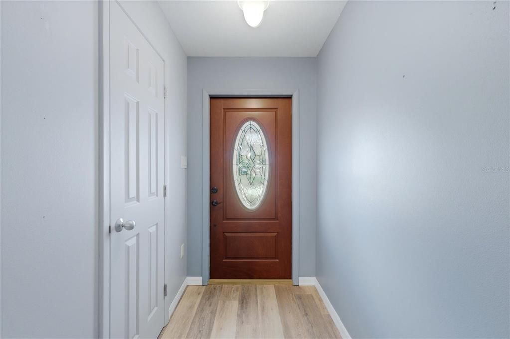For Sale: $250,000 (2 beds, 2 baths, 1370 Square Feet)