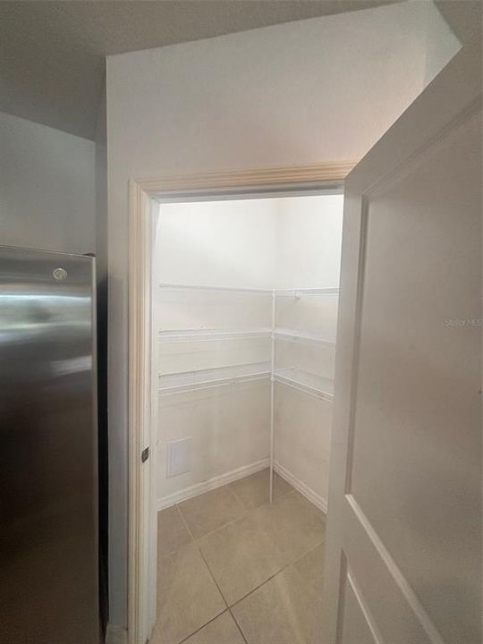 В аренду: $3,100 (5 спален, 3 ванн, 2605 Квадратных фут)