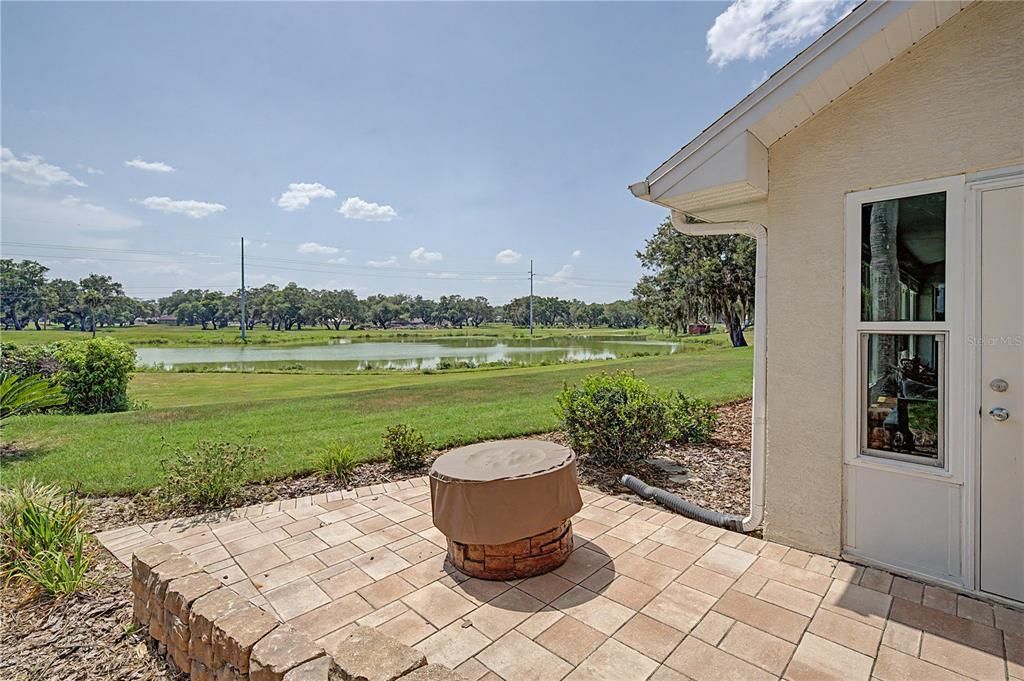En Venta: $450,000 (3 camas, 2 baños, 1964 Pies cuadrados)