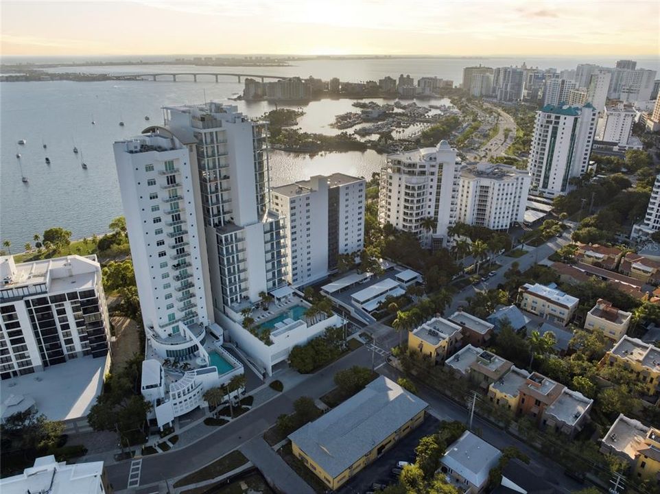 На продажу: $359,000 (1 спален, 1 ванн, 647 Квадратных фут)