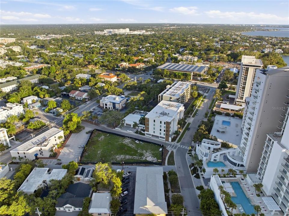На продажу: $359,000 (1 спален, 1 ванн, 647 Квадратных фут)
