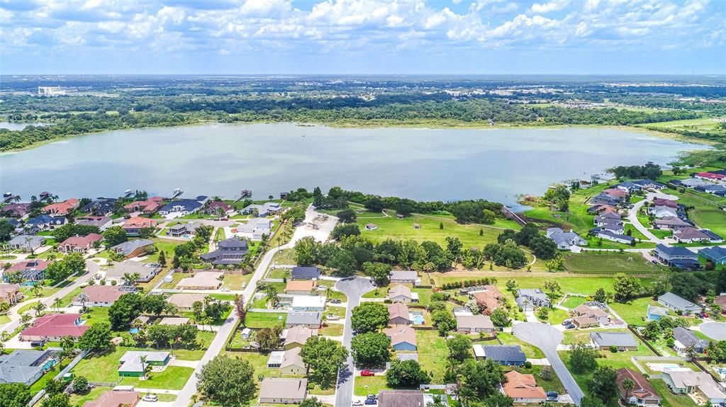 For Rent: $2,400 (4 beds, 2 baths, 1790 Square Feet)