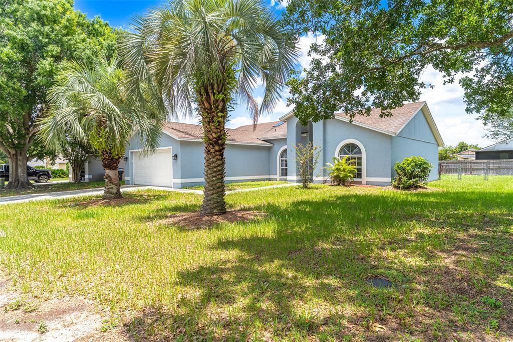 For Rent: $2,400 (4 beds, 2 baths, 1790 Square Feet)