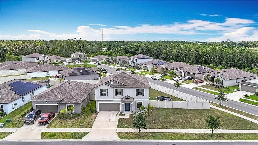 На продажу: $389,000 (4 спален, 2 ванн, 2633 Квадратных фут)