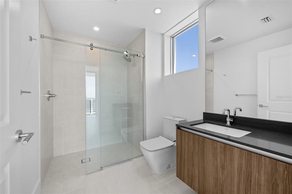 En Venta: $2,850,000 (3 camas, 4 baños, 2666 Pies cuadrados)