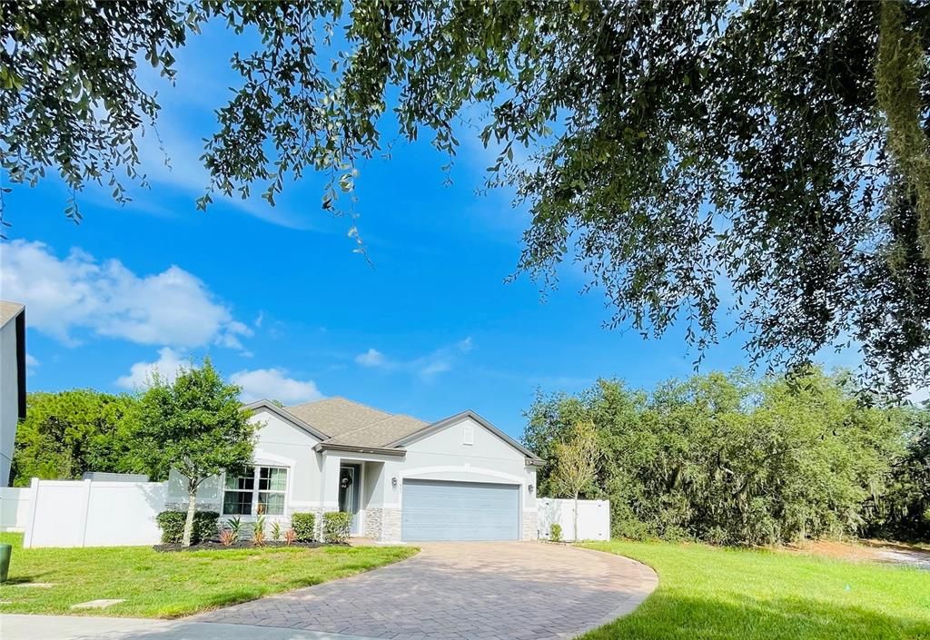 En Venta: $424,999 (4 camas, 2 baños, 2064 Pies cuadrados)