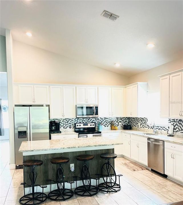 En Venta: $424,999 (4 camas, 2 baños, 2064 Pies cuadrados)