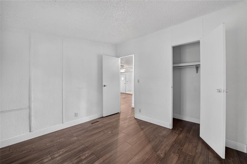 На продажу: $399,900 (3 спален, 2 ванн, 1080 Квадратных фут)