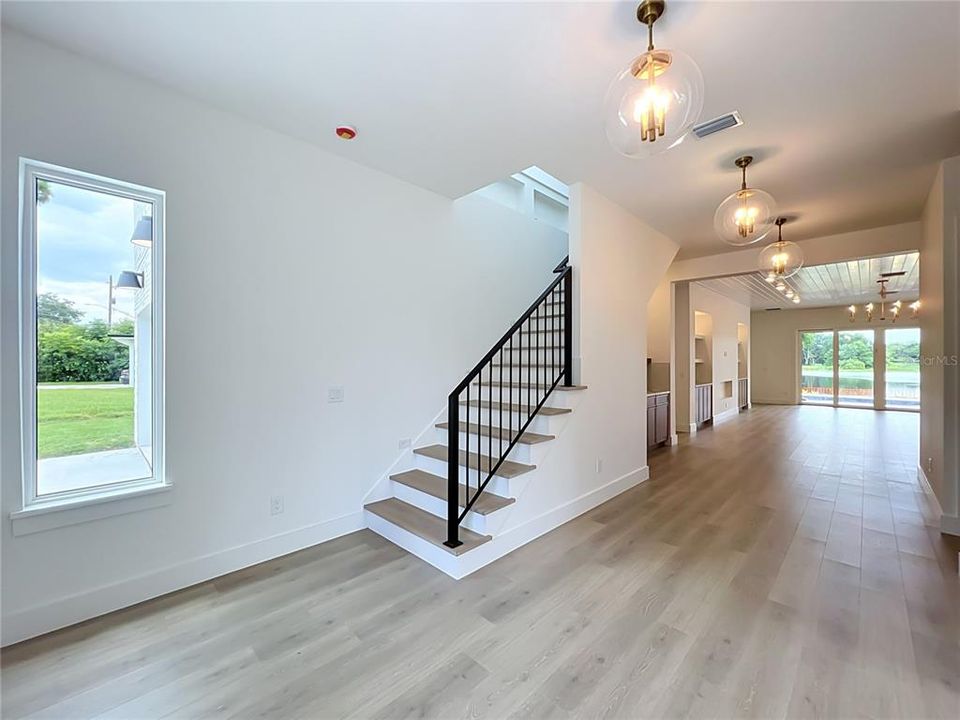 For Sale: $2,150,000 (5 beds, 4 baths, 4017 Square Feet)