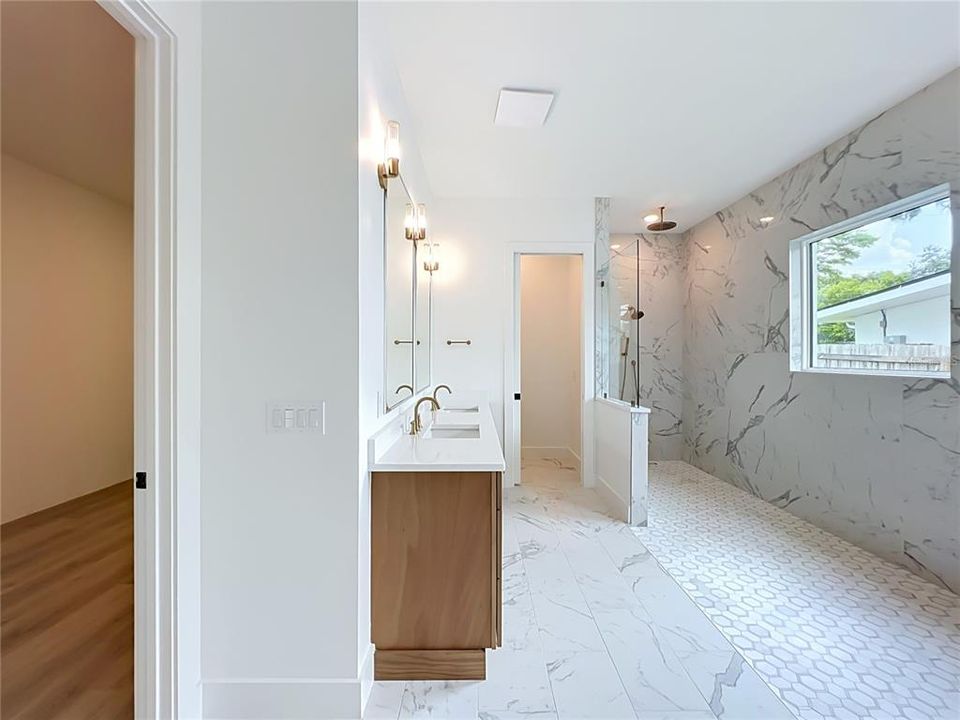 For Sale: $2,150,000 (5 beds, 4 baths, 4017 Square Feet)
