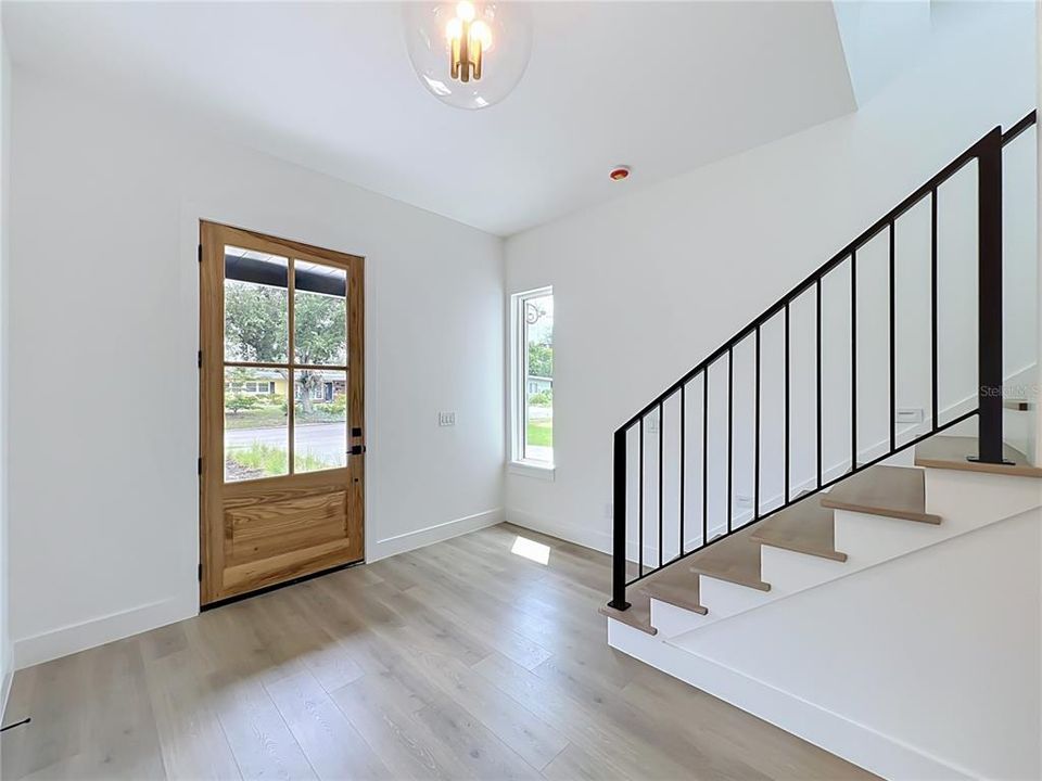 For Sale: $2,150,000 (5 beds, 4 baths, 4017 Square Feet)