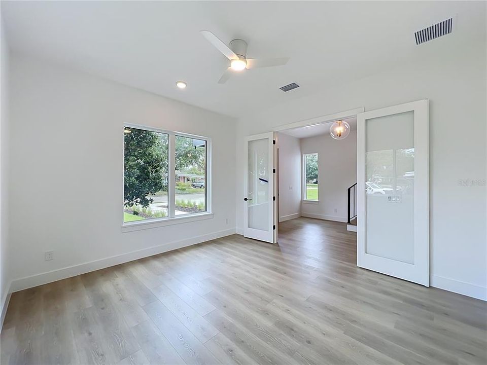 For Sale: $2,150,000 (5 beds, 4 baths, 4017 Square Feet)