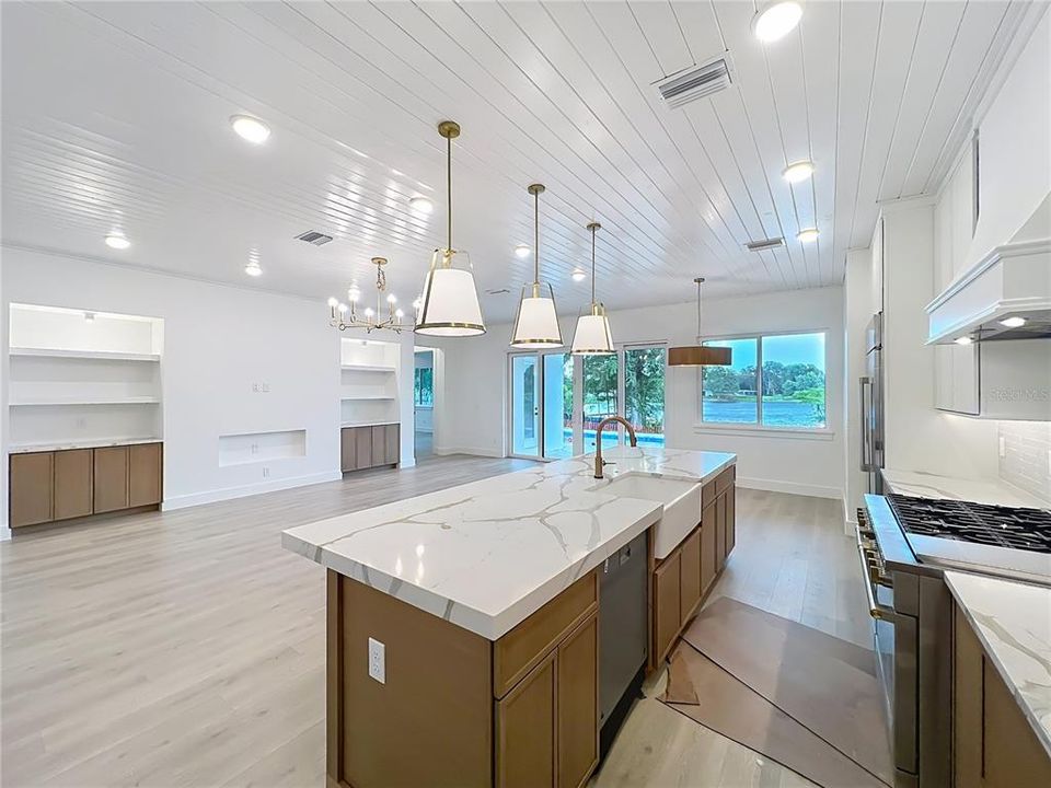 For Sale: $2,150,000 (5 beds, 4 baths, 4017 Square Feet)