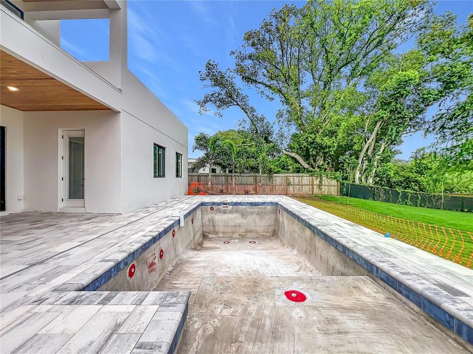 For Sale: $2,150,000 (5 beds, 4 baths, 4017 Square Feet)