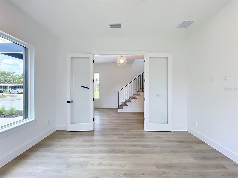 For Sale: $2,150,000 (5 beds, 4 baths, 4017 Square Feet)